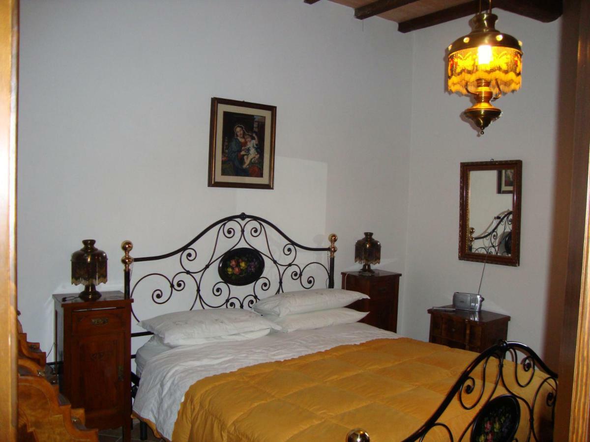 Residenza Le Querce Trilocale Villa Fossato di Vico Exteriör bild