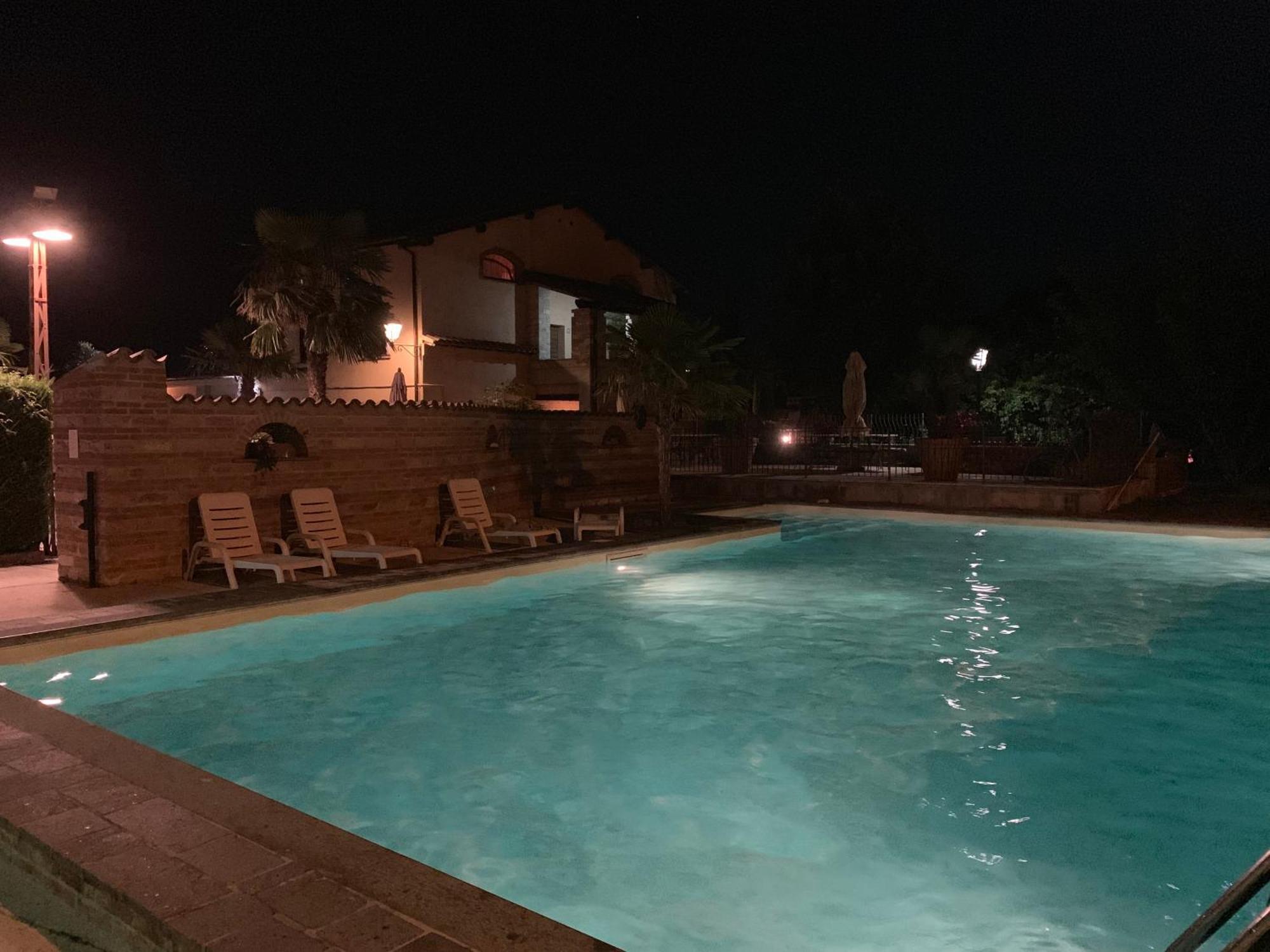 Residenza Le Querce Trilocale Villa Fossato di Vico Exteriör bild